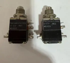 Allen-bradley 70k1n032s255u Lot Of 2 Mod Pots U-2.5-meg