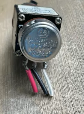 800MR-N37 ALLEN-BRADLEY Potentiometer #3 800MR-N37 ALLEN-BRADLEY Potentiometer #3