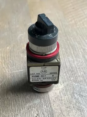800MR-N37 ALLEN-BRADLEY Potentiometer 800MR-N37 ALLEN-BRADLEY Potentiometer