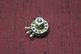JA1L040S352UC ALLEN BRADLEY Potentiometer #2 JA1L040S352UC ALLEN BRADLEY Potentiometer #2