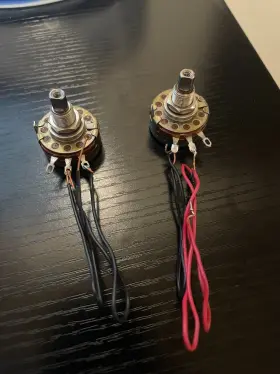 P-4115 ALLEN-BRADLEY Audio Taper Potentiometer