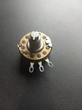 RV4NAXSB504C ALLEN-BRADLEY Nos Audio Log Taper Potentiometer