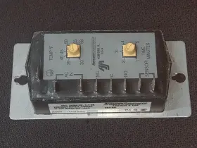 Antunes Controls Tcf3130000 240vac 10a Resistive Load