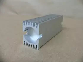 R1-100 AXOR INDUSTRIES Resistor #2