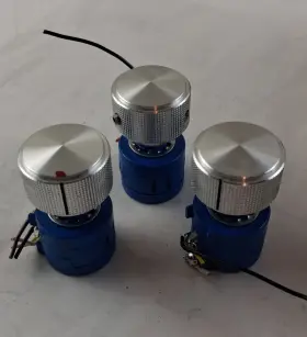 Bourns 3590s-1-501 Lot Of 3 500 Ohm Rotary Potentiometers
