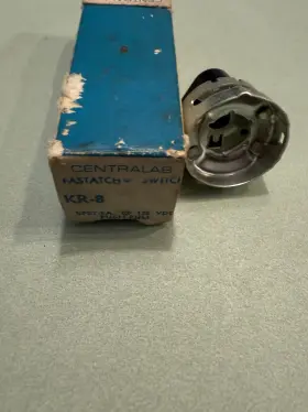KR-8FR CENTRALAB Fastatch Switch Spst Vac Push Box