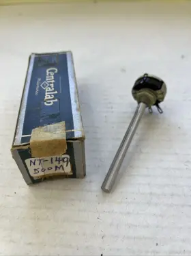 NT-149 CENTRALAB Midget Radiohm Shaft Potentiometer