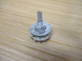 PA2003 CENTRALAB Crl Potentiometer