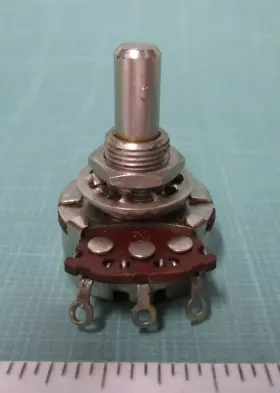 140-6547 CLAROSTAT Panel Mount Shaft Linear Taper