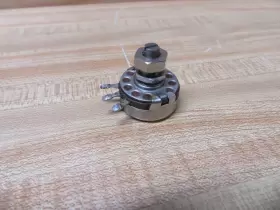 JA1L040S105UC CLAROSTAT Potentiometer #3