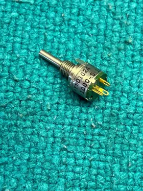RV6NAYSD102A CLAROSTAT Potentiometer Linear Bushing Shaft RV6NAYSD102A CLAROSTAT Potentiometer Linear Bushing Shaft
