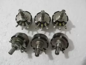 MFV281 COSMOS Potentiometer Shaft #2