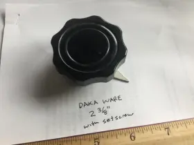 4103 DAKA WARE Chicago Fluted Radio Dial Knob Pointer