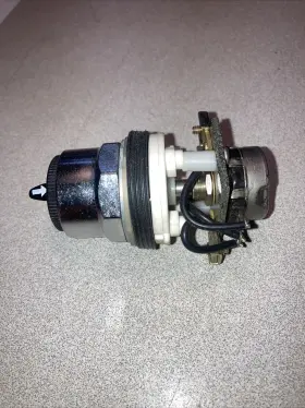 30G486 DAYTON Potentiometer #2