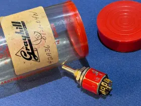42A36-01-1-04N GRAYHILL Mini Pot Museum Collectible