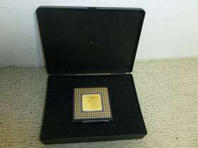 A80486DX2-66 INTEL Cpu Mhzs Heatsink Scrap A80486DX2-66 INTEL Cpu Mhzs Heatsink Scrap