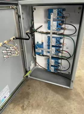 007-00-2500 L.E.A DYNATECH Voltage Surge Suppressor Pw #3