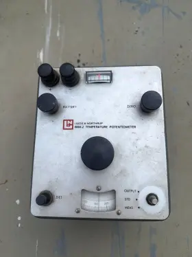 8694-2 LEEDS NORTHRUP Temperature Potentiometer