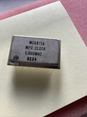 MC6871A MOTOROLA Mpu Clock Crystal Osc Leads