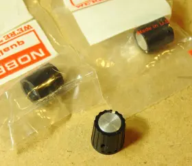 1-8.1-4 NOBEX Control Knobs Pointer Shaft