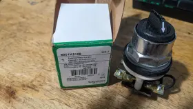 9001K2108 SCHNEIDER ELECTRIC Square Potentiometer Watts