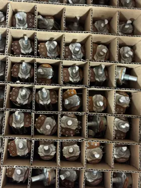 05-C50K TAIWAN ALPHA Rotary Potentiometer Nos Pot
