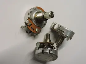 Tektronix 311-0178-00 Potentiometer #311-0178-00 200 Ohm Nos 2 Each Tektronix 311-0178-00 Potentiometer #311-0178-00 200 Ohm Nos 2 Each