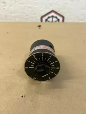 VP-015C TOKYO-RIKOSHA Potentiometer