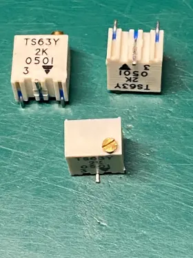 TS63Y2K VISHAY Pot Top
