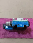 Vickers Hydraulic Valve Assembly Dg4v-3s-2a-m-ftwl-b5-60 W/ 02-101731. Fixed Price $149.99.