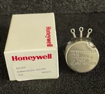 1pc Clarostat 53c3-250-s 250 Ohm 2-watt Linear Taper Potentiometer **nos. Fixed Price $15.00.