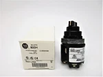 Allen Bradley 800h-ur55 Ser. G 300vac/dc (wh) Nsmp. Fixed Price $198.00.