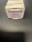 Honeywell Centralab Rv4laysa103a Locking Potentiometers. Fixed Price $16.00.
