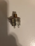 Vintage 1970s Honeywell Clarostat Cm39843 3a 125 Vac Switch Potentiometer 10k. Fixed Price $16.00.